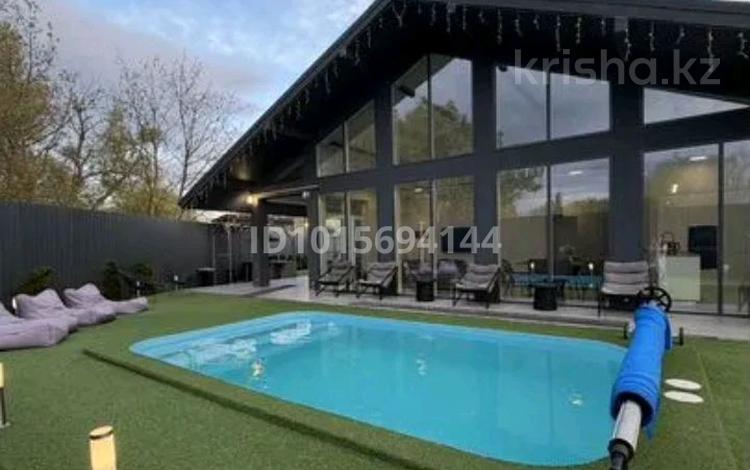 Дом · 4 комнаты · 170 м², Черемушки-2 за 75 000 ₸ в Астане — фото 2