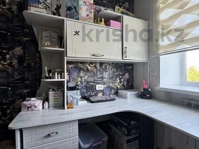 Пәтерлер в Жетысу обл.: 3-бөлмелі пәтер · 68 м² · 3/5 қабат, Самал 18, бағасы: 170 000 〒 3-бөлмелі пәтер · 68 м² · 3/5 қабат, Самал 18, бағасы: 170 000 〒 в Талдыкоргане, мкр Самал