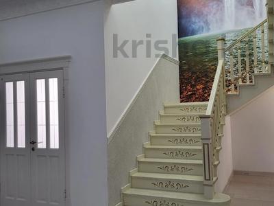 Отдельный дом · 10 комнат · 400 м² · 10 сот., мкр Жумыскер, Саржала батыр 1 за 55 млн 〒 в Атырау