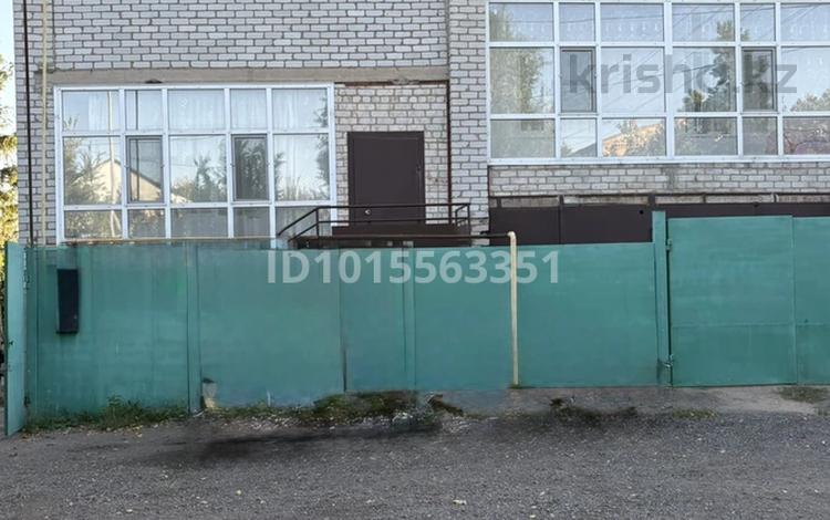 Отдельный дом · 4 комнаты · 200 м² · 18 сот., Карбышева 2а — Карбышева- Шубина за 100 млн ₸ в Астане, Сарыарка р-н — фото 3