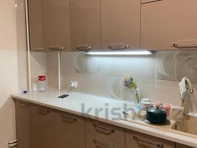 1-комнатная квартира · 35 м² · 2/5 этаж, мкр Аксай-3 22 — Момышулы за 25.5 млн ₸ в Алматы, Ауэзовский р-н