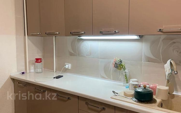 1-комнатная квартира · 35 м² · 2/5 этаж, мкр Аксай-3 22 — Момышулы за 25.5 млн ₸ в Алматы, Ауэзовский р-н — фото 2