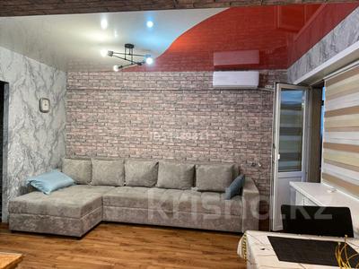 2-комнатная квартира · 48 м² · 4/5 этаж, проспект Нурсултана Назарбаева 23/1 — Назарбаева за 13 000 ₸ в Усть-Каменогорске