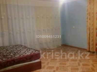Отдельный дом · 1 комната · 50 м², Асау Барак 80 за 85 000 〒 в Актобе, мкр. Курмыш