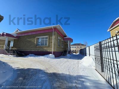 Свободное назначение, офисы, магазины и бутики, склады · 1660.1 м² за 500 млн 〒 в Костанае