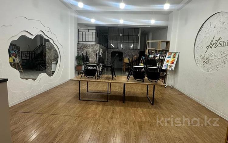 Свободное назначение, офисы, салоны красоты, развлечения · 120 м² за 40 млн ₸ в Актау, 16-й мкр  — фото 2