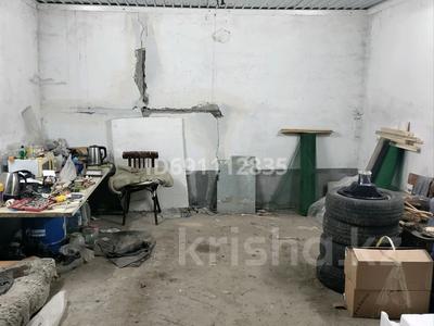 Гараждар мен тұрақтар в Павлодарской обл.: Гараж · 24 м² · Квазар — На против клуб 4 комнаты, бағасы: 5.8 млн 〒 Гараж · 24 м² · Квазар — На против клуб 4 комнаты, бағасы: 5.8 млн 〒 в Павлодаре