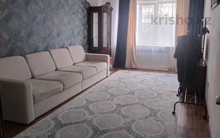 3-бөлмелі пәтер · 102 м² · 2/9 қабат, Алмагүл ш/а. 7, бағасы: 350 000 ₸ в Атырау, мкр. Алмагуль — фото 2