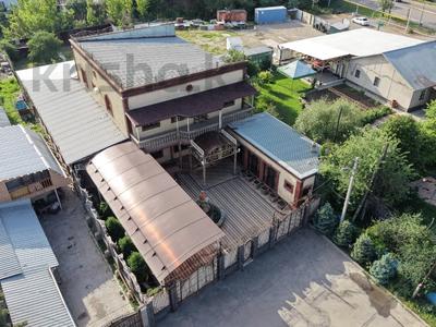 Отдельный дом · 8 комнат · 360 м² · 11 сот., Школьная 4 за 225 млн ₸ в Алматы, Алатауский р-н