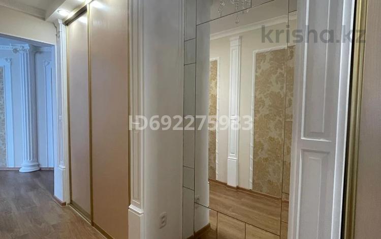 4-комнатная квартира · 104 м² · 4/6 этаж, Сатпаева — Каирбаева за 35 млн 〒 в Павлодаре — фото 27