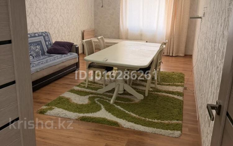 3-комнатная квартира · 120 м², Мамыр-1 29 за 500 000 ₸ в Алматы, Ауэзовский р-н — фото 2