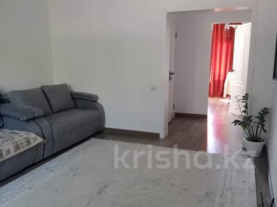 2-бөлмелі пәтер · 55 м² · 2/5 қабат, Болашак 20, бағасы: 26 млн ₸ в Талдыкоргане, мкр Болашак