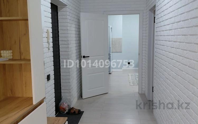 3-комнатная квартира · 70 м² · 7/13 этаж, Просп. Назарбаева 28 — Назарбаева райымбека за 370 000 ₸ в Алматы, Алмалинский р-н — фото 2