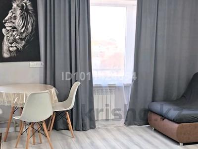 2-комнатная квартира · 55 м² · 5/5 этаж, Абая — Магазин "Волна" за 13 000 〒 в Балхаше