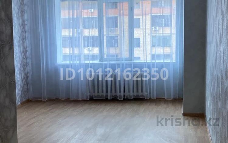 3-бөлмелі пәтер · 75 м² · 9/13 қабат, Сембинова 7 — Кенесары, бағасы: 33 млн ₸ в Астане, р-н Байконур — фото 2