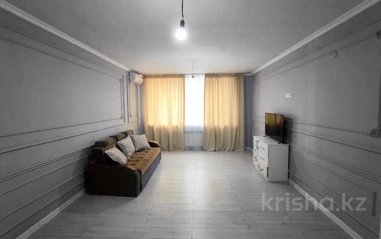 2-комнатная квартира · 83.8 м² · 3/7 этаж, ИЛЯЕВА — АКПАН БАТЫРА за 30.5 млн ₸ в Шымкенте, Аль-Фарабийский р-н — фото 2