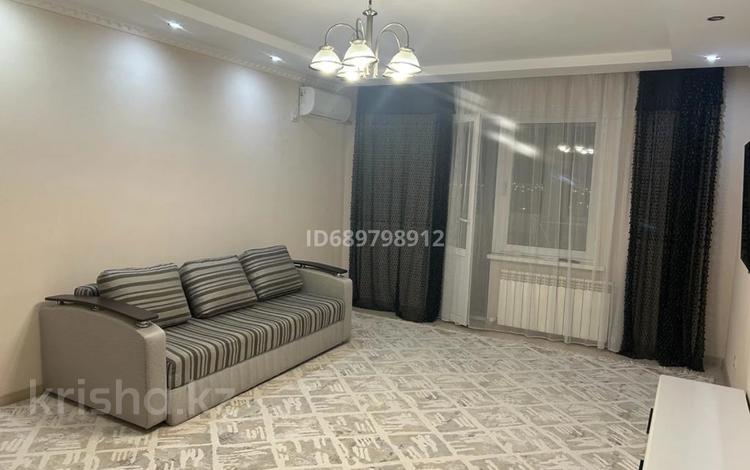 2-комнатная квартира · 77 м² · 6/9 этаж, Жарбосынова 71 — Байзаар за 300 000 ₸ в Атырау — фото 19