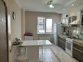 2-комнатная квартира · 77 м² · 6/9 этаж, Жарбосынова 71 — Байзаар за 300 000 ₸ в Атырау — фото 7
