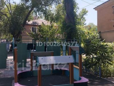 2-комнатная квартира · 53 м² · 1/2 этаж, Суюнбая 651 — Район 70 разъезд, возле остановки 'Торговая база'. за 22.9 млн ₸ в Алматы, Турксибский р-н