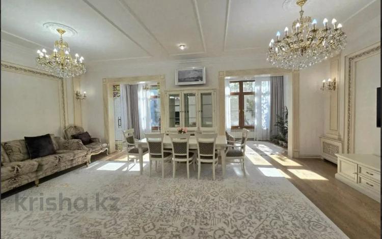 4-комнатная квартира · 180 м² · 1/5 этаж, Омарова за 185 млн ₸ в Алматы, Медеуский р-н — фото 8