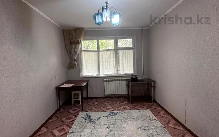 1-бөлмелі пәтер · 28.7 м² · 1/5 қабат, мкр Шанхай, чекалина, бағасы: 8 млн ₸ в Актобе — фото 2