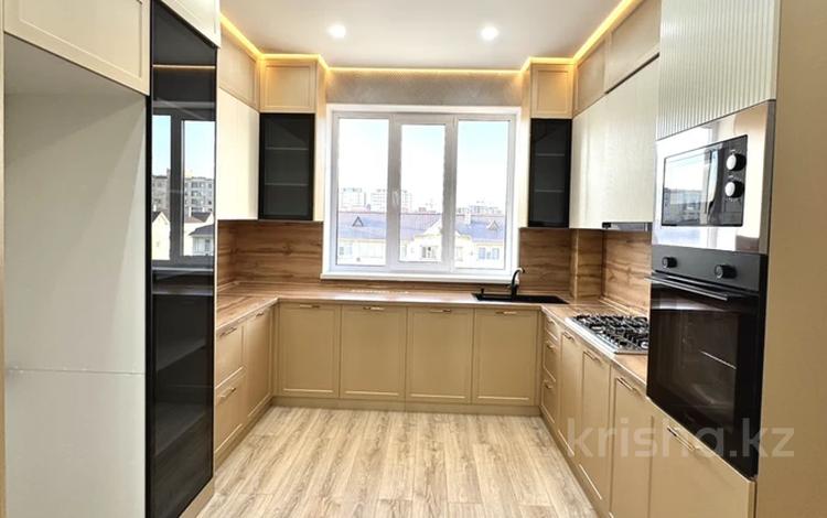 2-бөлмелі пәтер · 92 м² · 5/7 қабат, 17-й мкр 49, бағасы: 37 млн ₸ в Актау — фото 12
