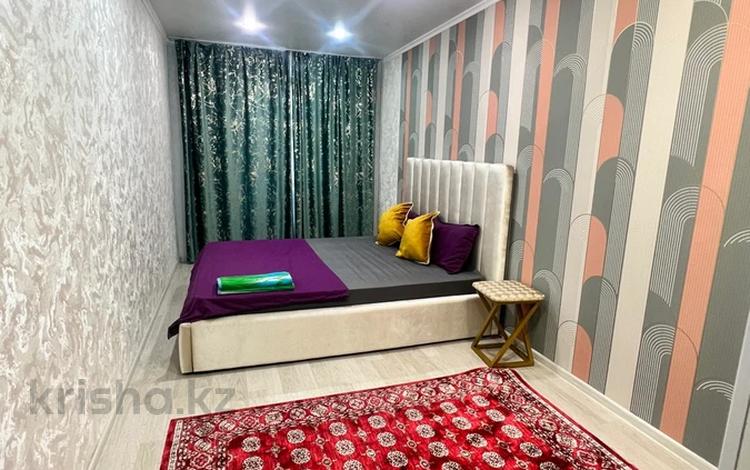 1-комнатная квартира · 53 м² · 2/5 этаж, Абая 107 за 2 500 〒 в Уральске — фото 2