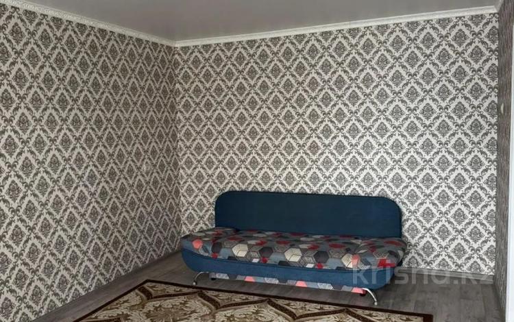 2-комнатная квартира · 56 м² · 3/9 этаж, мкр 12 за 18 млн ₸ в Актобе — фото 2