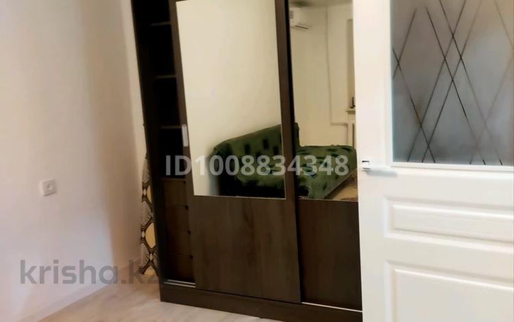 1-комнатная квартира · 33 м² · 3/5 этаж, Есенберлина 53 за 130 000 〒 в Жезказгане — фото 2