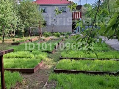Дача · 5 комнат · 160 м² · 8 сот., Широкая 55 за 11 млн ₸ в Уральске
