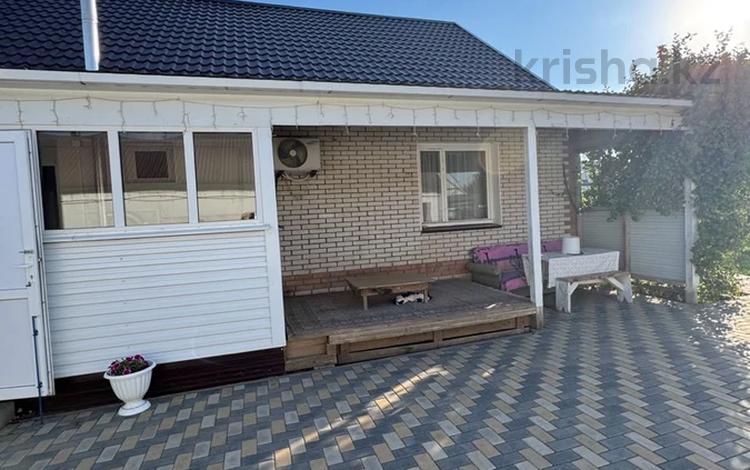 Отдельный дом · 6 комнат · 100 м² · 10 сот., Науша Батыра за 48 млн ₸ в Уральске — фото 2