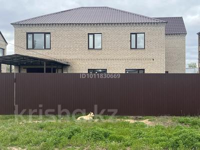 Отдельный дом · 7 комнат · 284 м², Ильяса Есенберлина 29 за 78 млн ₸ в Уральске