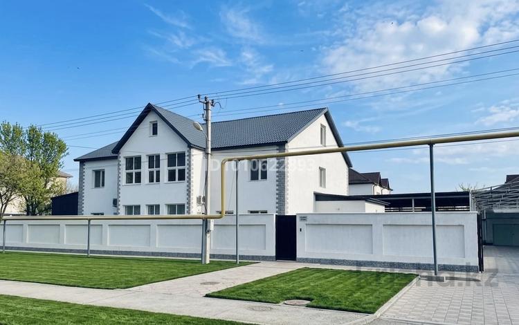 Жеке үй · 7 бөлме · 450 м² · 20 сот., 29-й мкр, Толкын 1 90/92, бағасы: 300 млн ₸ в Актау — фото 18
