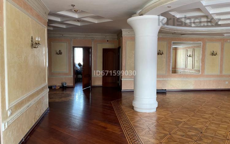 6-комнатная квартира · 269.1 м² · 5/5 этаж, Женис 5 — Ирченко за ~ 179.8 млн ₸ в Астане, Сарыарка р-н — фото 23