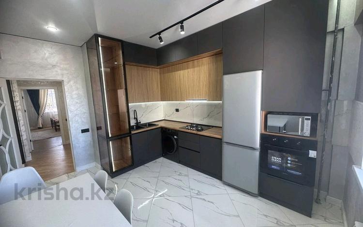 2-комнатная квартира · 70 м² · 7/9 этаж, мкр Нурсая, Елорда 6/3, 6/4, 6/5, 6/6, 6/7, 6/8, 6Б за 300 000 ₸ в Атырау — фото 5