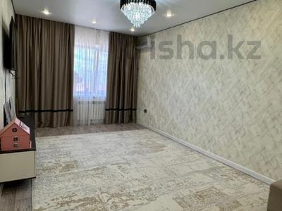 Продажа квартир в Актюбинской обл.: 2-комнатная квартира · 60.7 м² · 5/9 этаж, мкр. Алтын орда, Ораз Татеулы за 26 млн 〒 2-комнатная квартира · 60.7 м² · 5/9 этаж, мкр. Алтын орда, Ораз Татеулы за 26 млн 〒 в Актобе