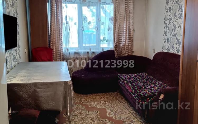 3-бөлмелі пәтер · 61 м² · 1/5 қабат, Майкудук, 16й микрорайон 47, бағасы: 11 млн ₸ в Караганде, Алихана Бокейханова р-н — фото 2
