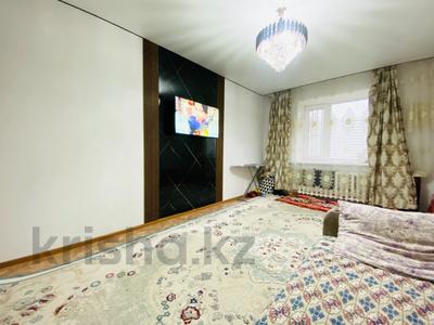 2-бөлмелі пәтер, 55 м², 8/10 қабат, Иманова — Горячая цена. Срочная продажа, бағасы: ~ 24 млн 〒 в Астане, р-н Байконур