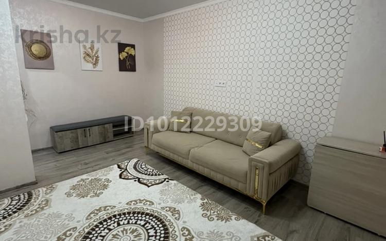 2-бөлмелі пәтер · 50 м² · 3/3 қабат, мкр Уркер, Е 901 1 — Актамберди жырау, бағасы: ~ 20 млн ₸ в Астане, Нура р-н — фото 2