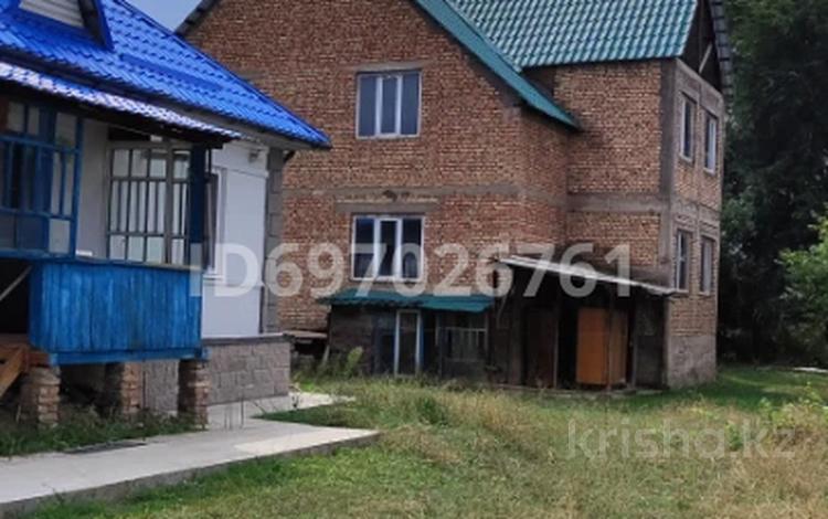 Отдельный дом · 8 комнат · 240 м² · 17.4 сот., Улана за 160 млн ₸ в Туздыбастау (Калинино) — фото 13