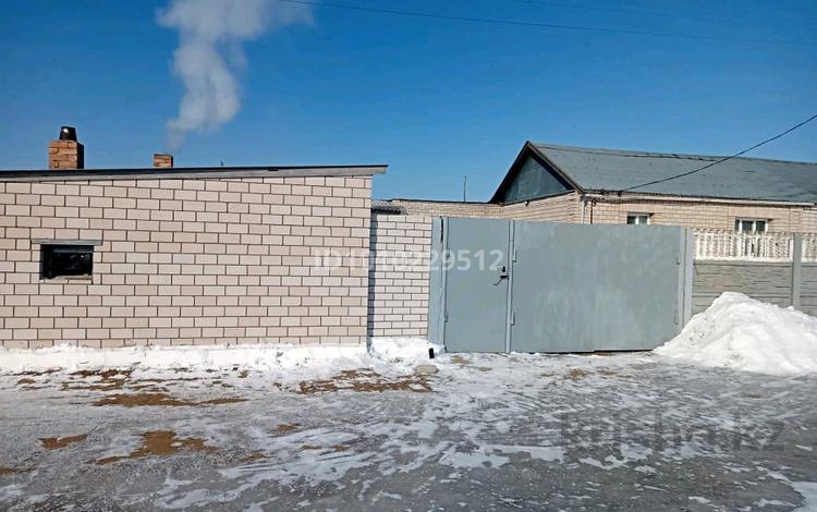 Часть дома · 4 комнаты · 80 м² · 10 сот., Пушкина 1 за 15 млн 〒 в Заре — фото 2