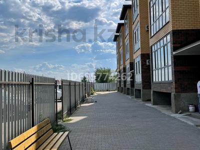 Пәтерлер в Западно-Казахстанской обл.: 2-бөлмелі пәтер · 90 м² · 2/3 қабат, Бисена Жумагалиева 39, бағасы: 22.5 млн 〒 2-бөлмелі пәтер · 90 м² · 2/3 қабат, Бисена Жумагалиева 39, бағасы: 22.5 млн 〒 в Уральске