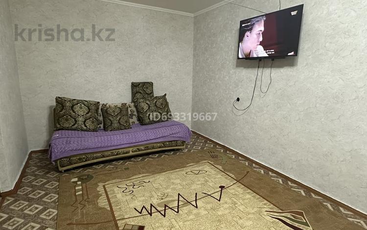 2-бөлмелі пәтер · 44 м² · 1/5 қабат, 343 квартал, бағасы: 140 000 〒 в Семее — фото 2