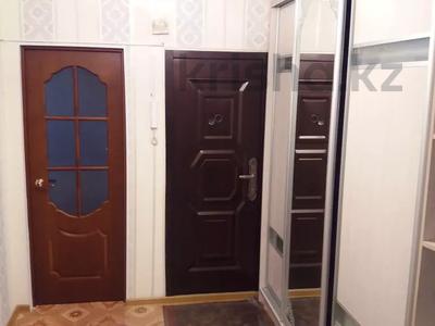 4-бөлмелі пәтер, 93 м², 8/9 қабат, мкр 12 50, бағасы: 29 млн 〒 в Актобе, мкр 12