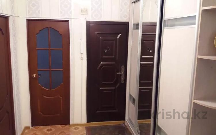 4-бөлмелі пәтер, 93 м², 8/9 қабат, мкр 12 50, бағасы: 29 млн 〒 в Актобе, мкр 12 — фото 2