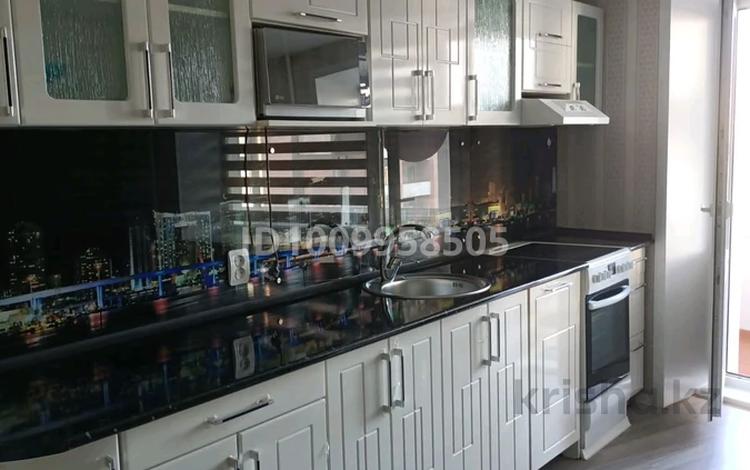 1-комнатная квартира · 52 м² · 6/9 этаж, Наб.им.Славского 54 за 27 млн 〒 в Усть-Каменогорске — фото 2