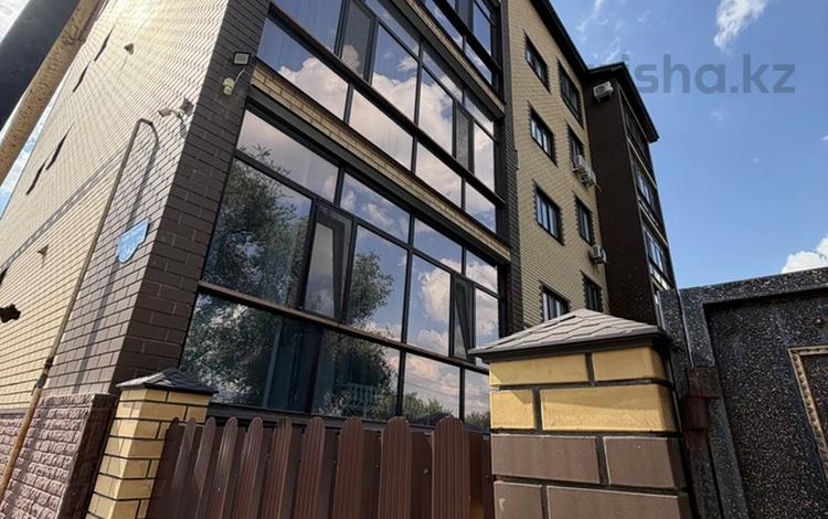 3-комнатная квартира · 140 м² · 5/5 этаж, Толстого 143 за 60 млн ₸ в Уральске — фото 3