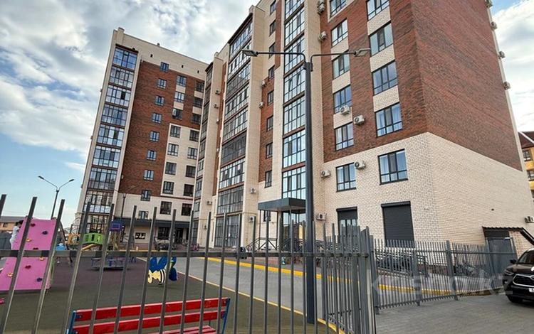 4-комнатная квартира · 157 м² · 6/9 этаж, Базарбай жуманиязова 97 за 72.8 млн ₸ в Уральске — фото 2