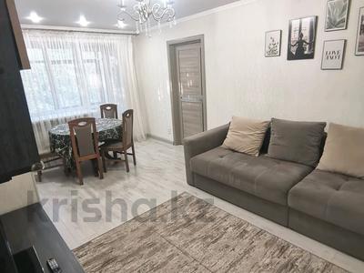 2-комнатная квартира · 43 м² · 2/2 этаж, мкр Новый Город, Мкр Новый Город. улица Пичугина 247 за 16.3 млн ₸ в Караганде, Казыбек би р-н