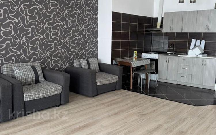 1-комнатная квартира · 54.7 м² · 19/24 этаж, Байтурсынова 12 за 180 000 ₸ в Астане, Алматы р-н — фото 2